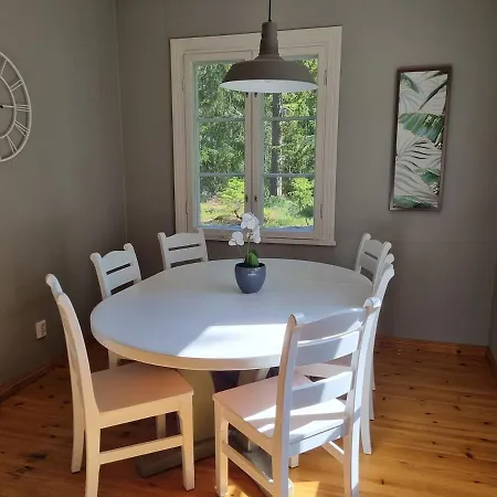 The River House & Riverside Sauna Prázdninový dům